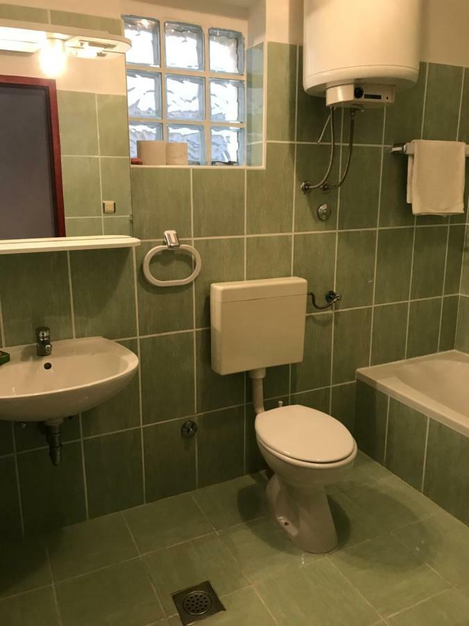 Apartment Pulic Rab Town Eksteriør billede